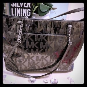 Jet Set Chained Tote